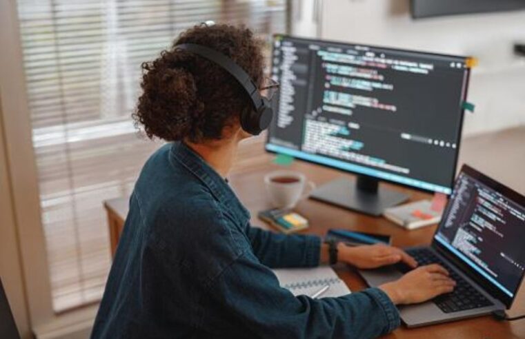 iFood e Oracle oferecem 8 mil bolsas de estudo para curso de programação