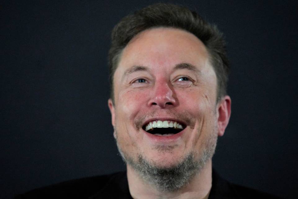 Executivos da SpaceX questionam suposto uso de drogas por Elon Musk
