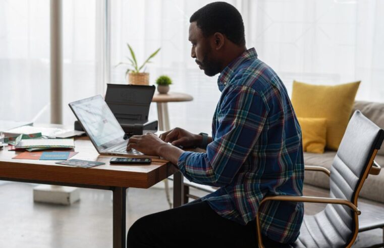 Home office: 44 vagas para trabalho remoto internacional [10/01]
