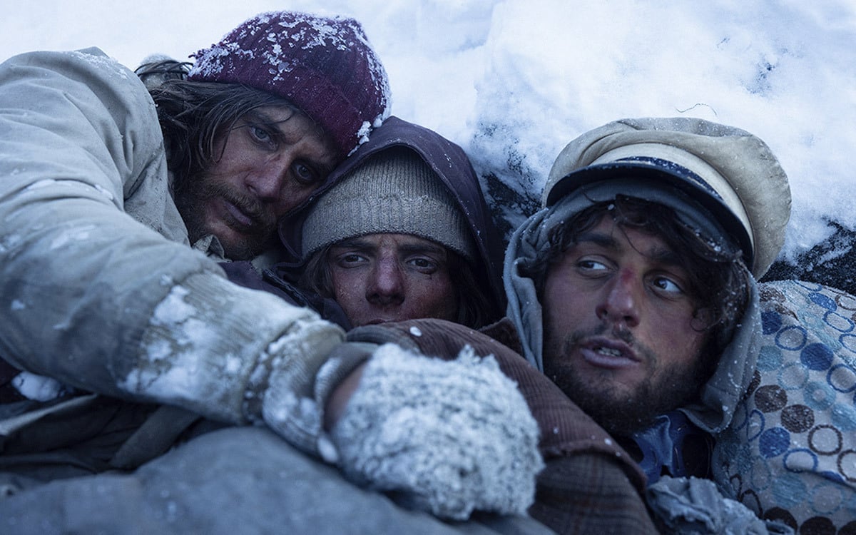 A Sociedade da Neve: 6 filmes e séries de sobrevivência parecidos com a produção