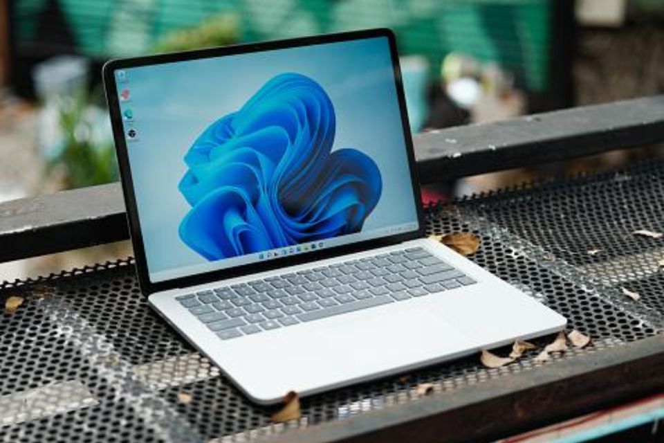 Chips de IA nos PCs com Windows serão tendência em 2024, prevê empresa