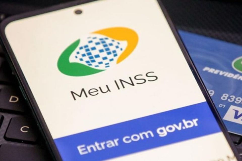 INSS adota inteligência artificial que identifica fraudes em atestados do auxílio-doença