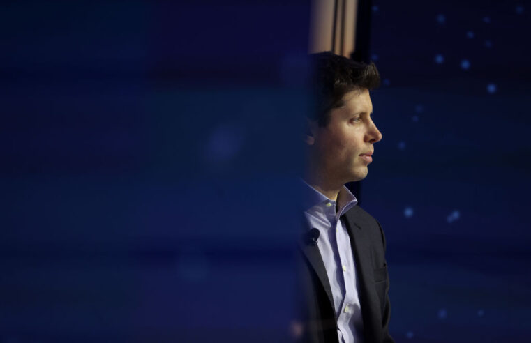 OpenAI muda regras de uso e passa a trabalhar com militares dos EUA