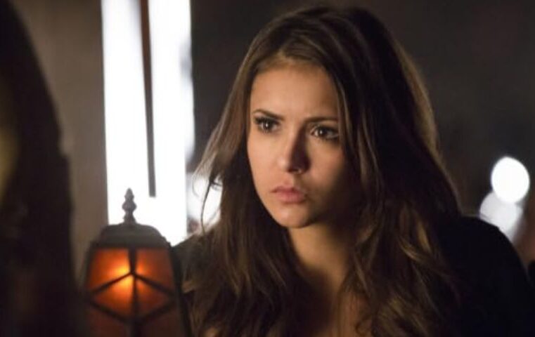 Por onde anda Nina Dobrev, a Elena de The Vampire Diaries?