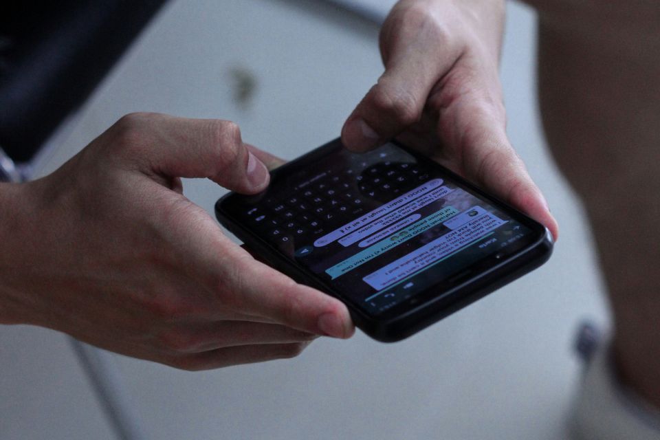 WhatsApp prepara suporte para filtros e efeitos em videochamadas