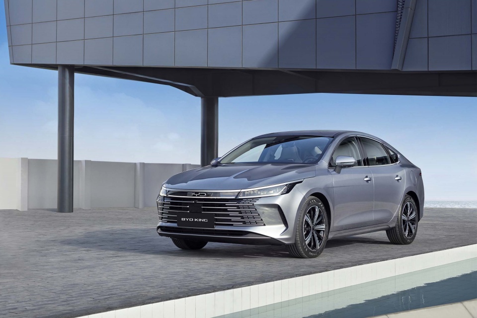 BYD King: saiba tudo sobre o novo sedã híbrido lançado no Brasil