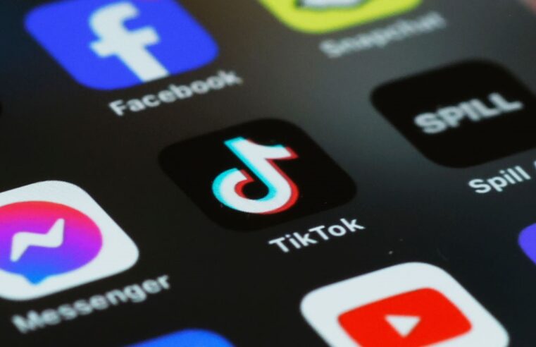 Site lista as músicas mais populares do TikTok em 2024 (até agora)