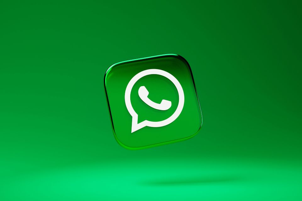 WhatsApp testa nova interface para criação de Status no iOS