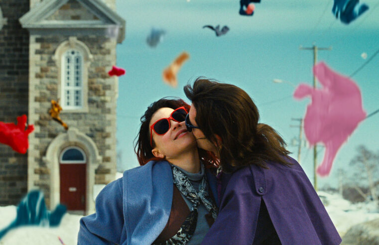 7 filmes de romance LGBTQIA+ com final feliz para assistir no streaming