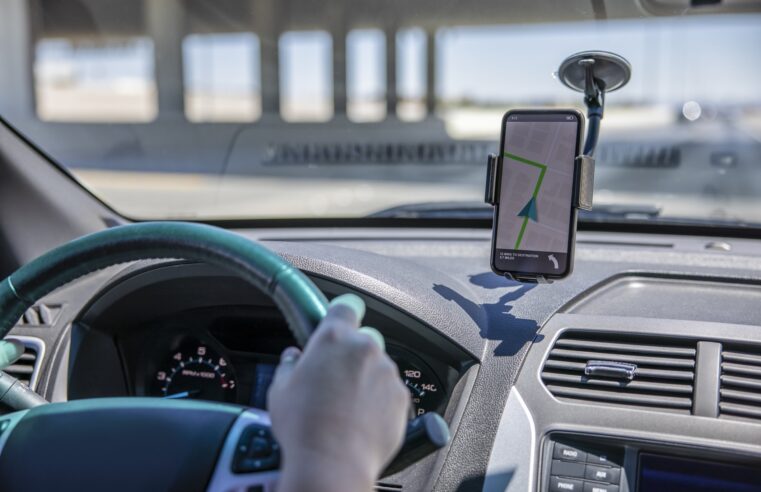 inDrive terá corridas com preços definidos pelo app igual ao Uber e 99