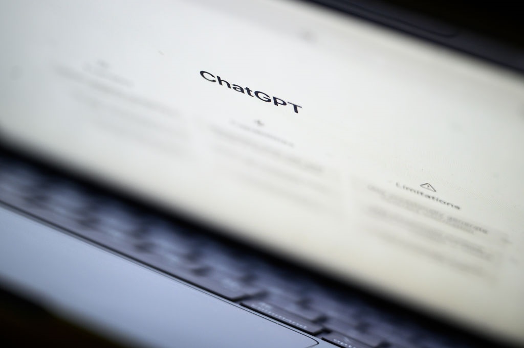 OpenAI, dona do ChatGPT, teve chats internos hackeados durante ataque cibernético