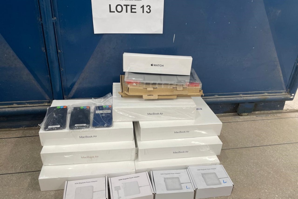 Leilão da Receita tem iPhones, iPads e mais com lances a partir de R$ 300; saiba como participar