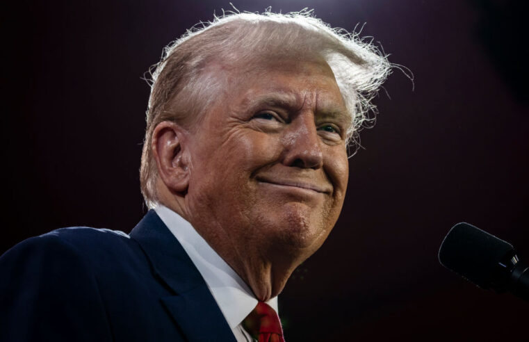 Donald Trump muda de posição e defende presença do TikTok nos EUA