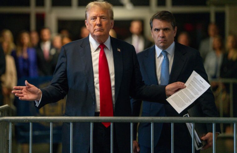 Twitch restabelece perfil de Donald Trump após ban de 3 anos