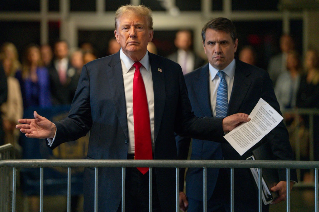 Twitch restabelece perfil de Donald Trump após ban de 3 anos