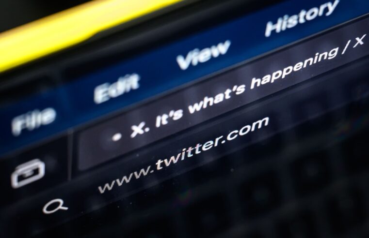 Xô, bots! X (antigo Twitter) terá opção que impede envio de links em respostas a posts