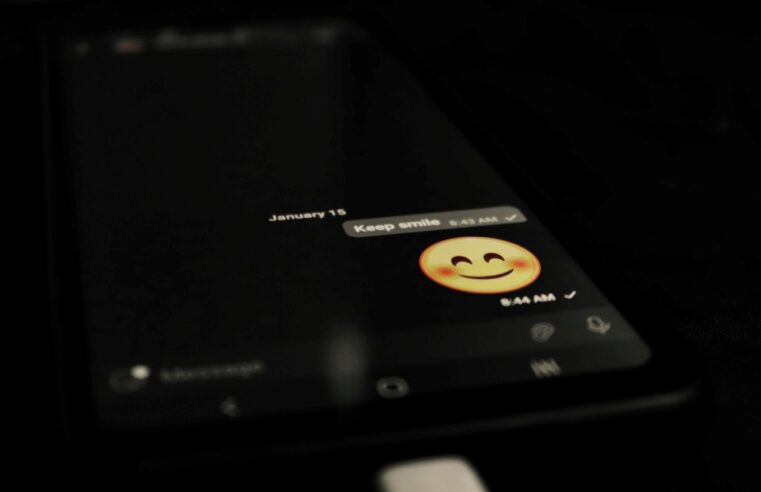 WhatsApp inicia testes com emojis animados no Android