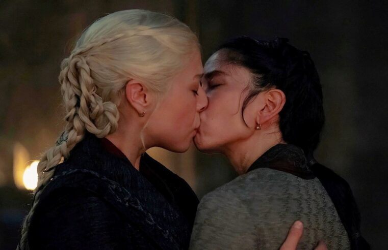 Rhaenyra Targaryen é bissexual nos livros? Entenda beijo com Mysaria