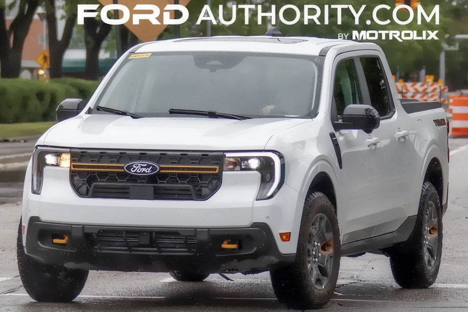 Ford mostrará picape Maverick reestilizada para 2025 no dia 1º de agosto