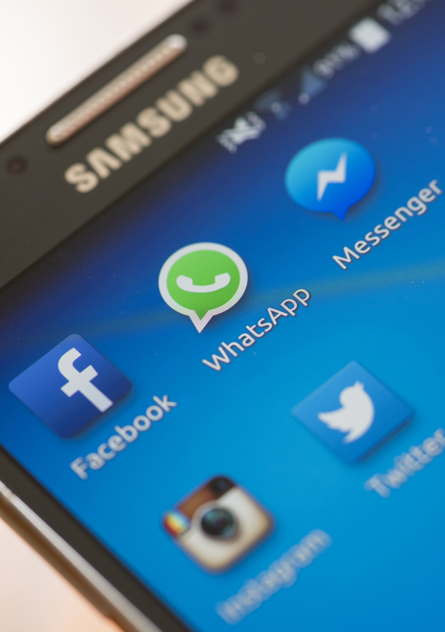 WhatsApp Beta começa a testar novo visual da galeria nativa; confira