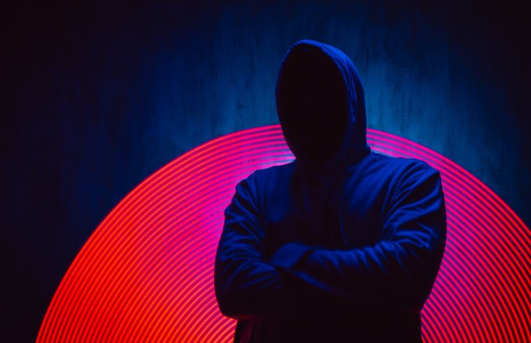 Hacker finge ser candidato, é contratado e tenta hackear empresa na primeira semana