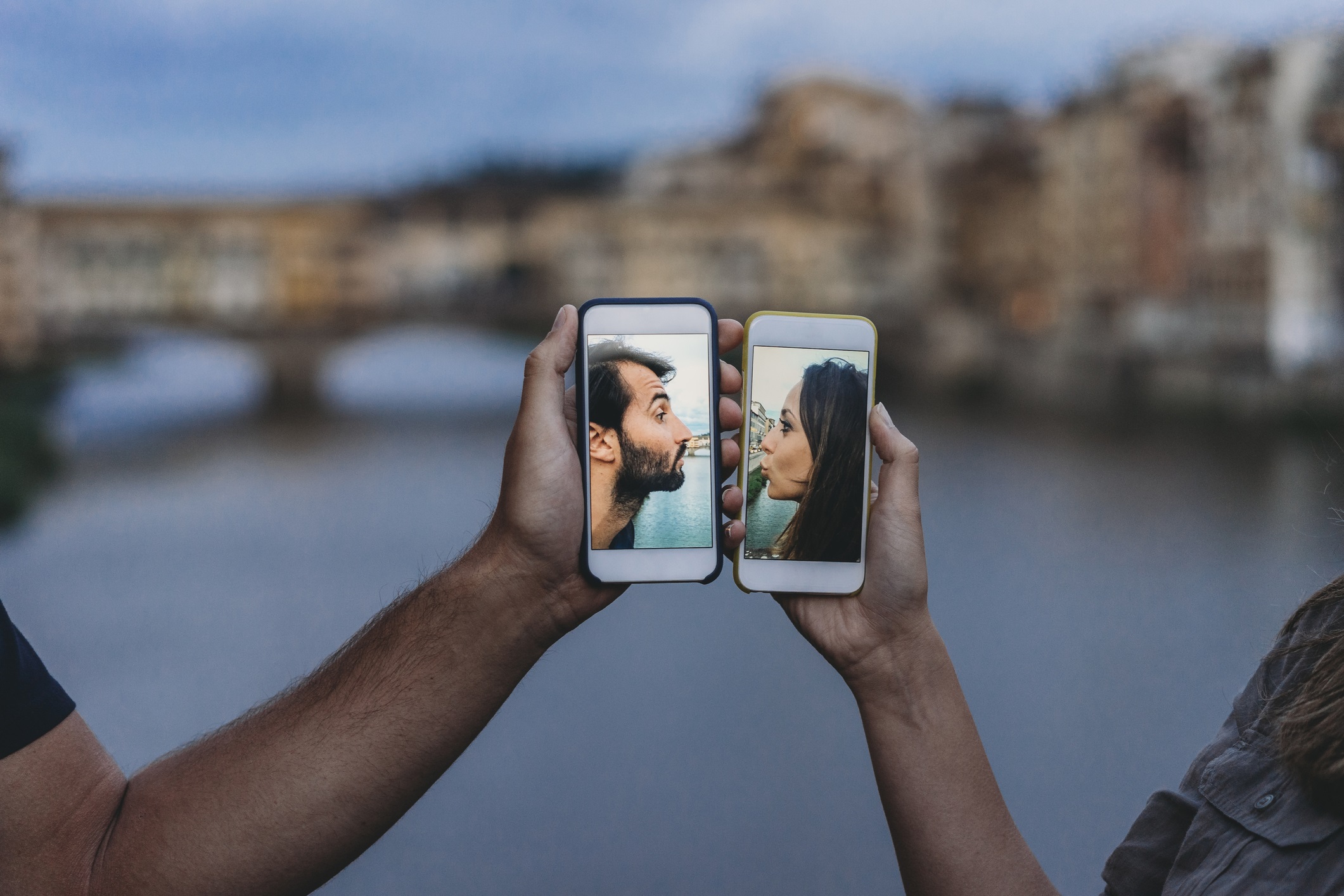 Falha em apps de namoro como Bumble e Badoo revelava localização de usuários