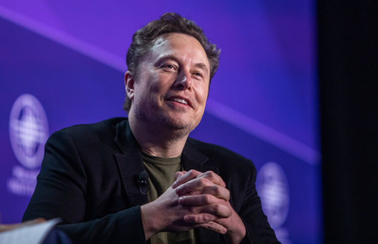 Elon Musk processa Sam Altman por ‘manipulá-lo’ a fundar a OpenAI