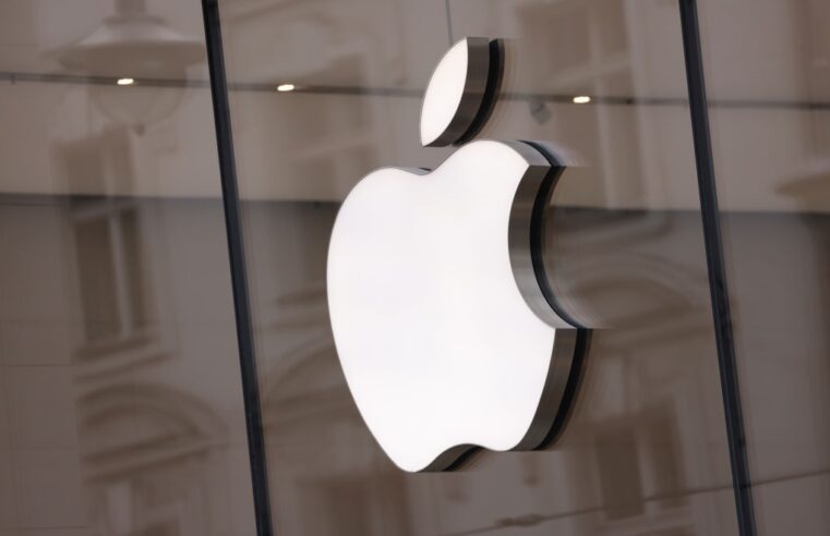 Apple registra receita acima das expectativas e segue corrida para zerar emissão de carbono até 2030