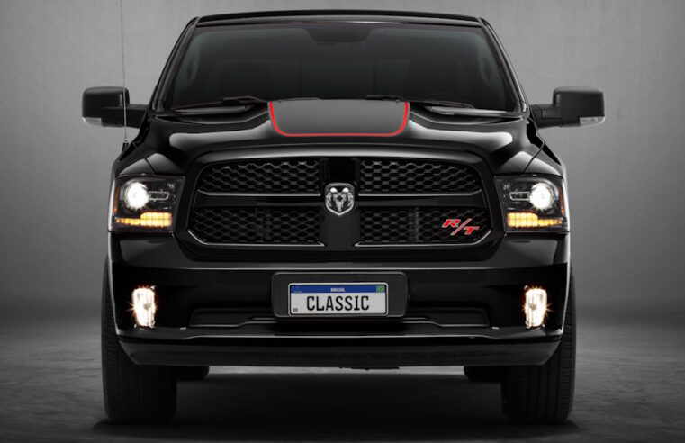 RAM encerra produção do 1500 Classic e do icônico motor V8 HEMI