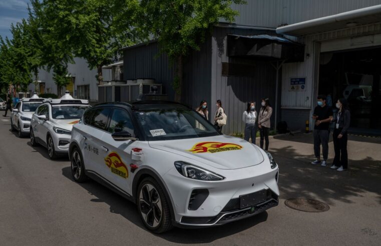 Robotáxis da Baidu causa engarrafamentos na China e motoristas temem perder emprego