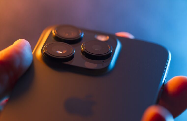 iPhone ‘Air’ vem aí e é primeiro passo para modelo dobrável, diz rumor