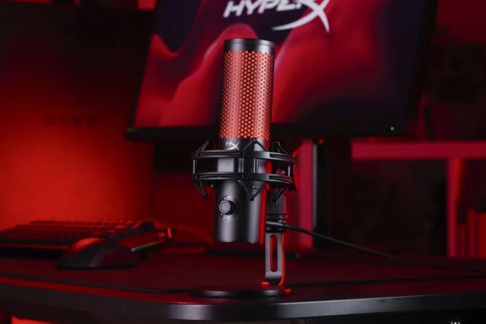 HyperX revela QuadCast 2 e 2 S com melhorias no som e design