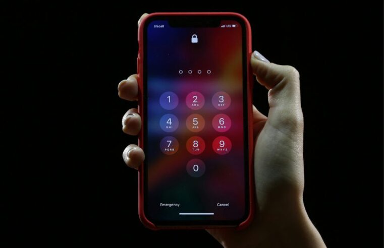 Como colocar senha nos aplicativos do celular?