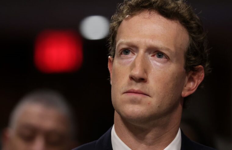 Zuckerberg acusa governo Biden de tentar censurar posts do Facebook sobre a pandemia