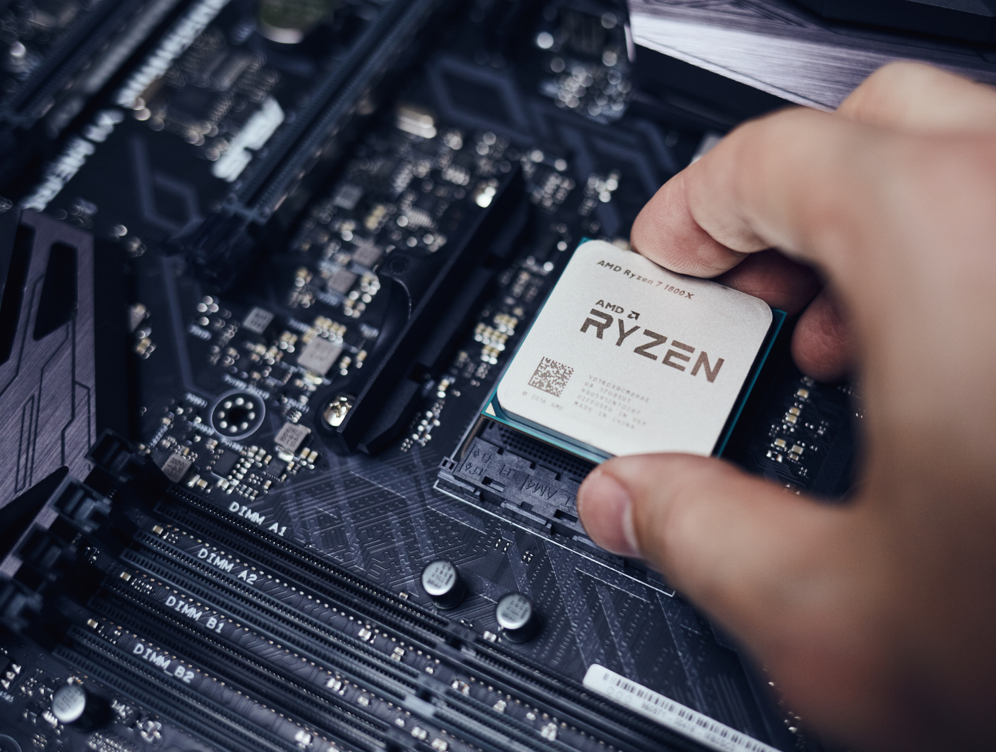 Windows 24H2 melhora desempenho de CPUs Ryzen em até 30%, apontam testes