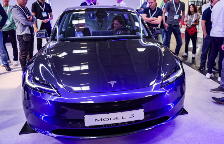 Tesla apaga texto que prometia que todos os seus carros seriam 100% autônomos