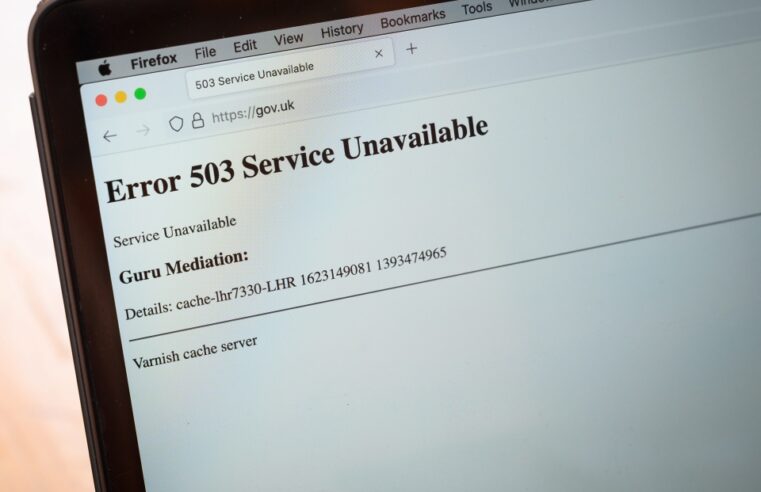 X (Twitter) começa a ser bloqueado e brasileiros não estão conseguindo acessar a rede