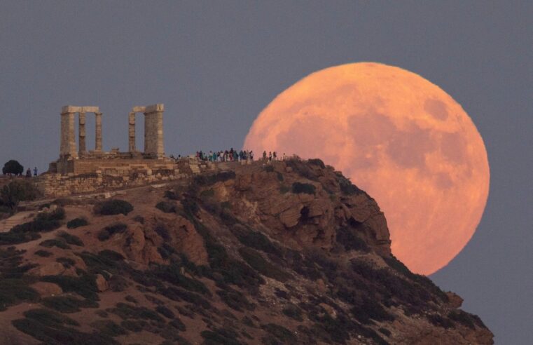 Superlua azul: confira fotos do fenômeno ao redor do mundo