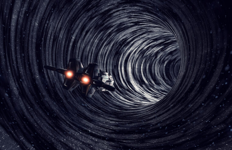 Um motor de dobra espacial dentro de um buraco negro: o que aconteceria?