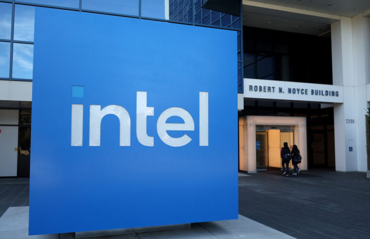 Em crise, Intel pode adotar estratégia de corte de custos para se salvar