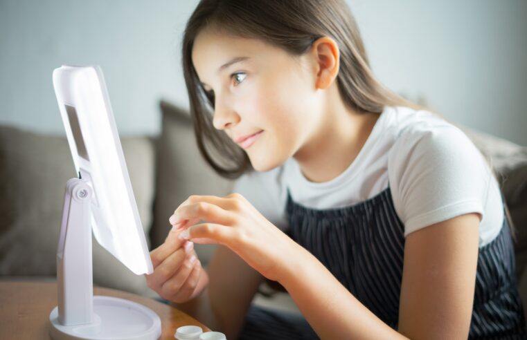 YouTube está limitando vídeos sobre aparência e peso para adolescentes