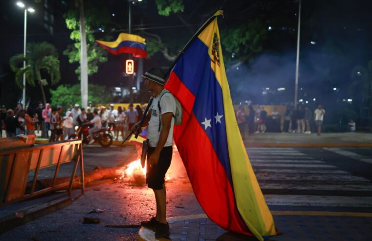 Facebook: Comitê aprova publicações contra grupos paramilitares da Venezuela