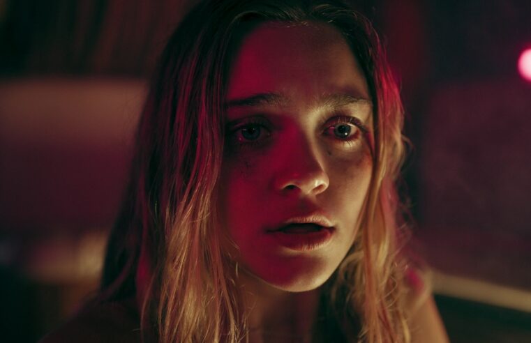 Kaya e Tessa sobrevivem em Armadilha em Alto Mar? Entenda final