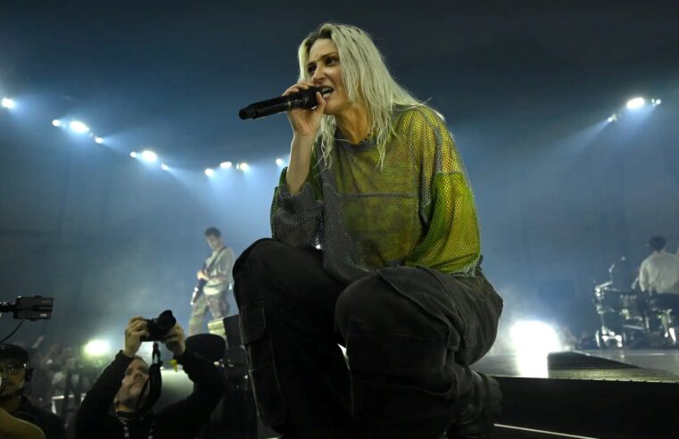 Linkin Park: Entenda polêmica envolvendo nova cantora da banda e estrela de Hollywood