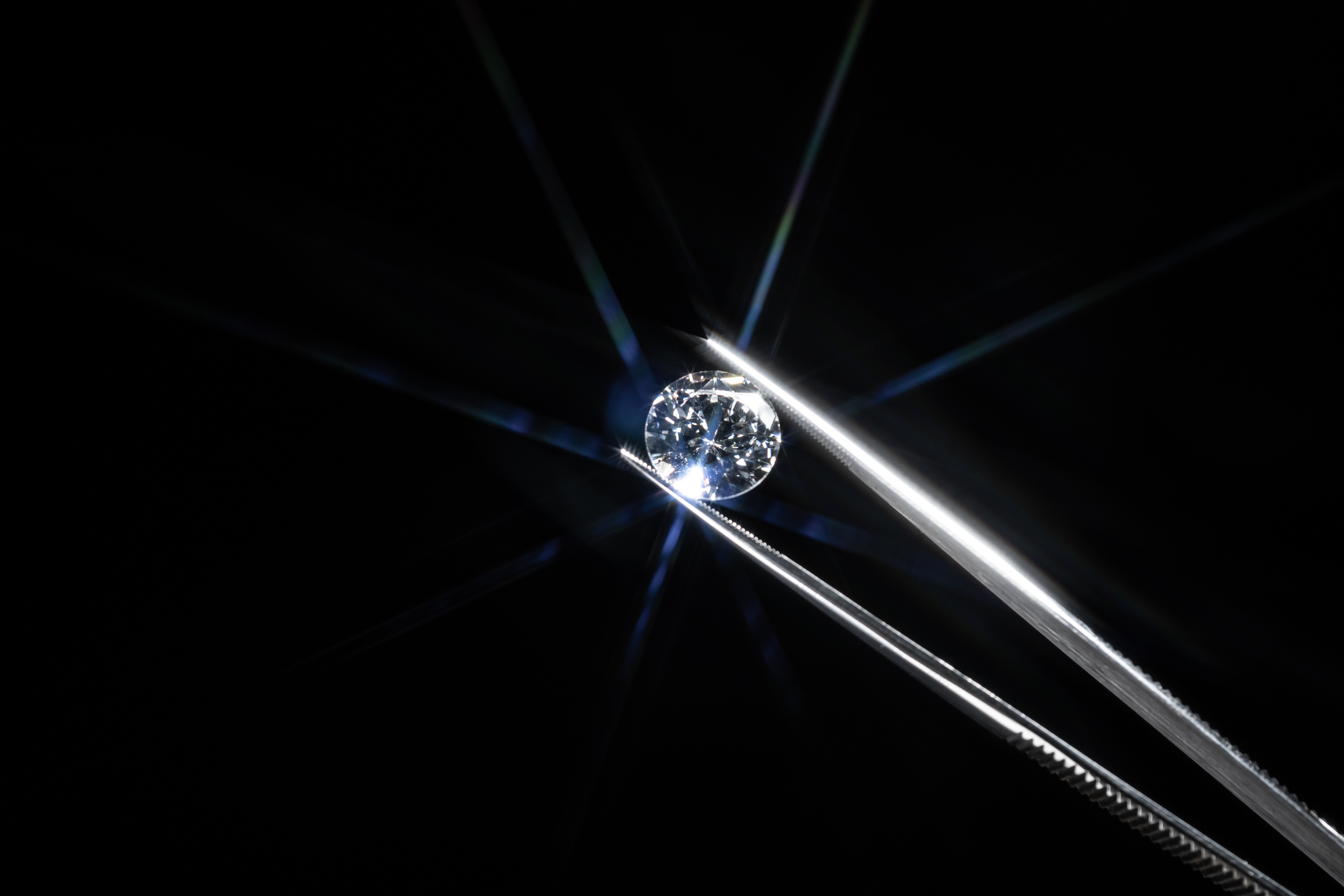 Você pode comprar uma máquina de fazer diamantes no Alibaba — se tiver R$ 1 milhão