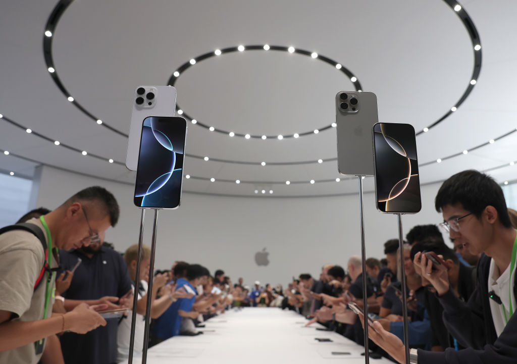 Apple aumenta preços para troca da bateria das versões Pro do iPhone 16