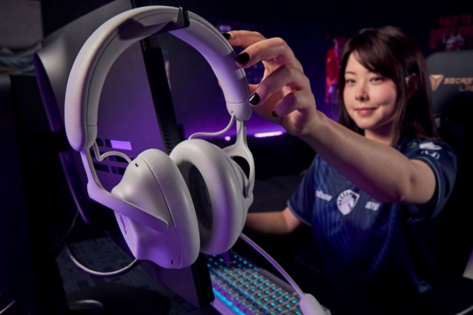 Fone Alienware Pro Headset tem 75h de bateria e drivers de grafeno