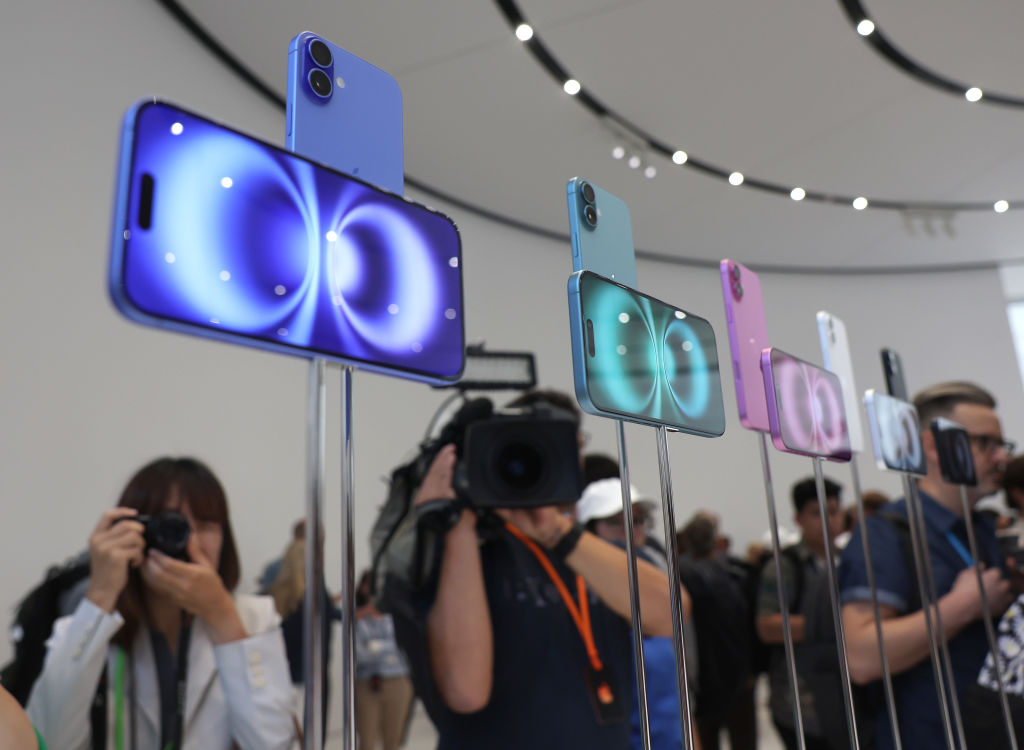 iPhone 16 é o modelo menos popular da Apple em anos, diz relatório