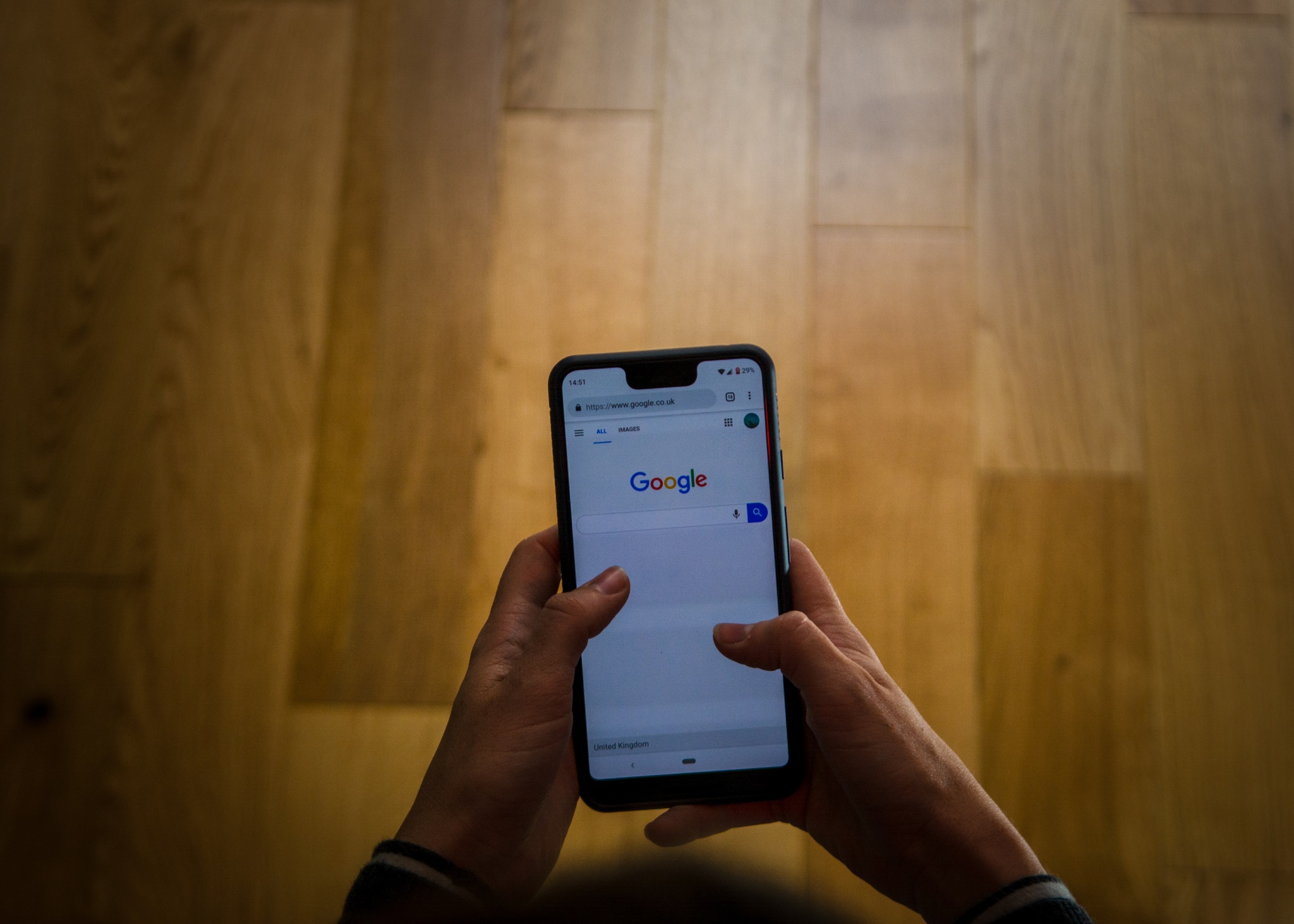 Google: anúncios na busca terão botão para falar direto com empresas pelo WhatsApp