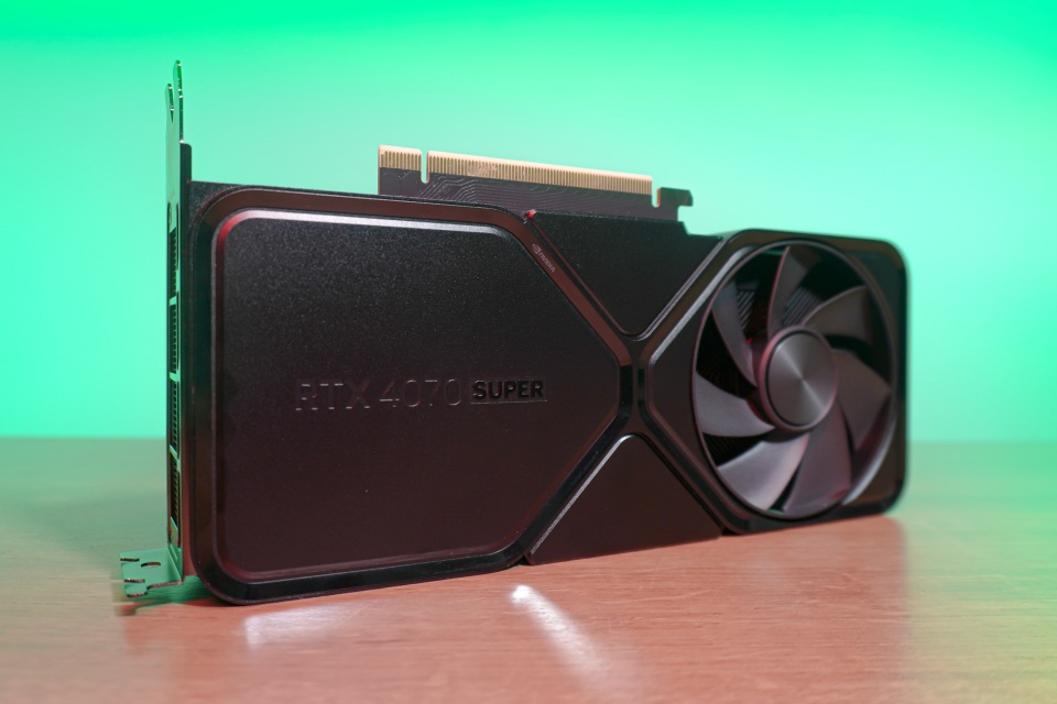 RTX 4070 SUPER tem muita potência, mas preço pode melhorar — Review